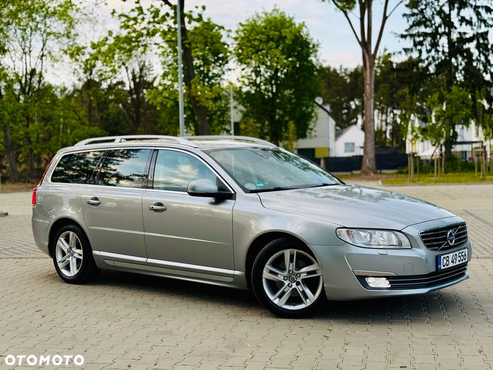 Volvo V70 D4 Geartronic Momentum - 24