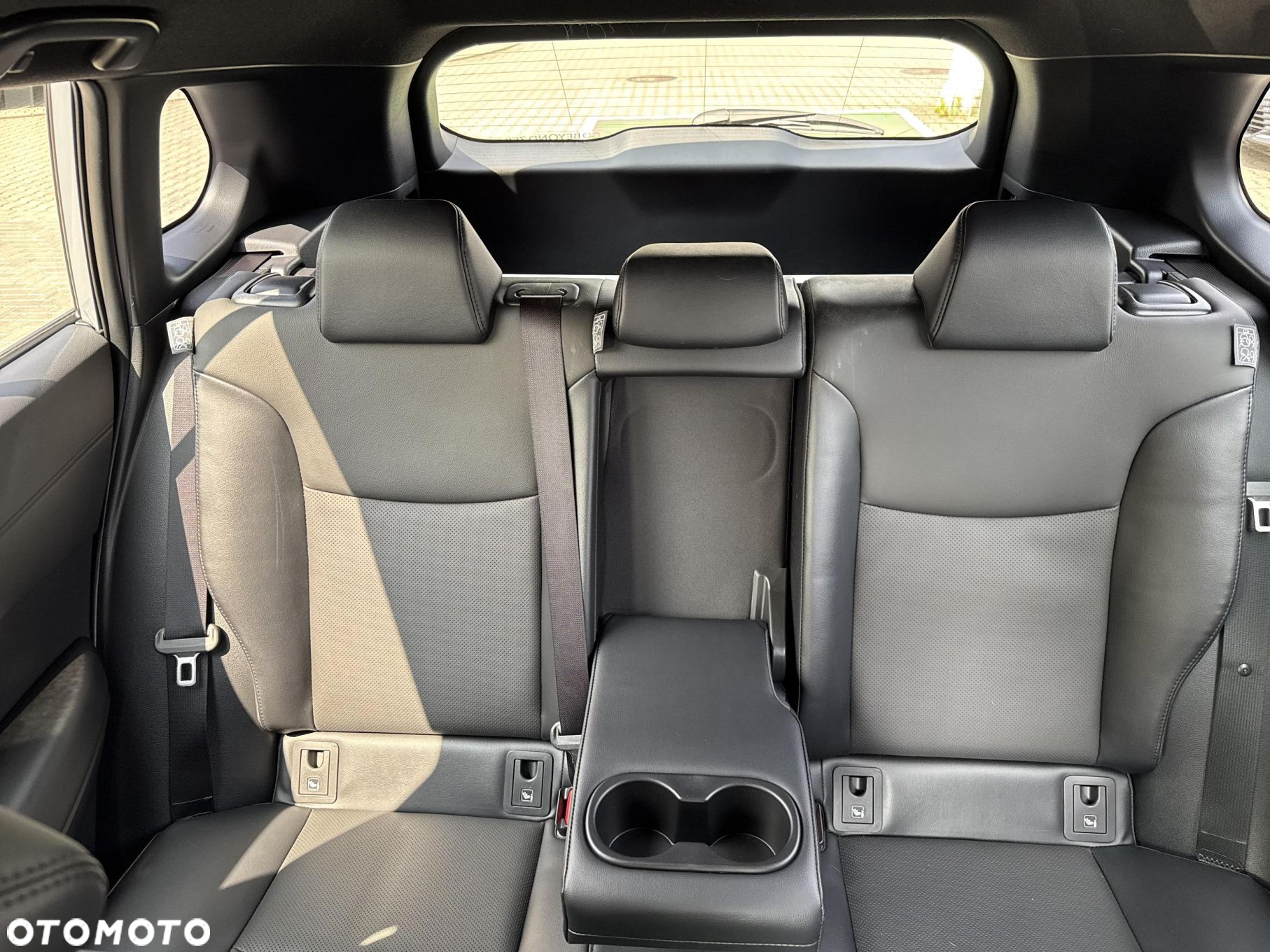 Toyota Corolla Cross 2.0 Hybrid Premiere Edition AWD - 18