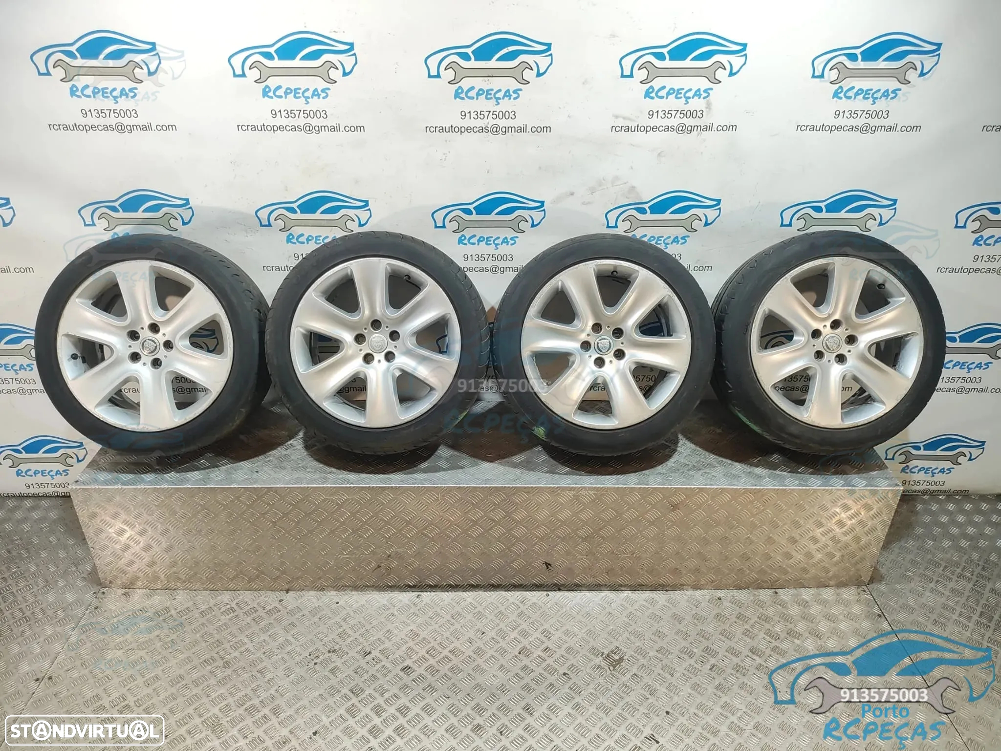 Jantes Originais 18" Jaguar - 5x108 - 8,5J | ET49 - Jante | 18 Polegadas | 8X231007BA | 5 x 108 | 245 45 18 | Conjunto - 8