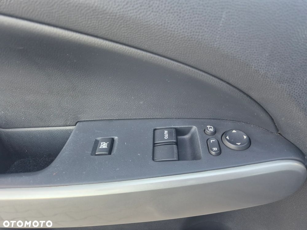 Mazda 2 1.3 Exclusive - 28