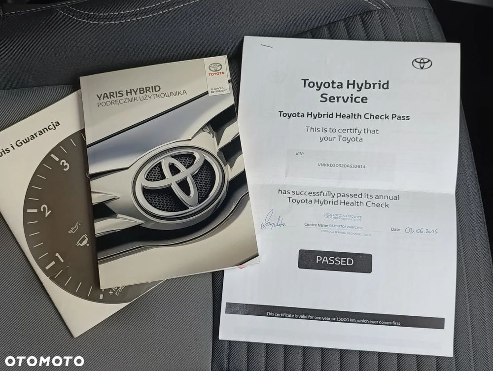 Toyota Yaris Hybrid 100 Premium - 24