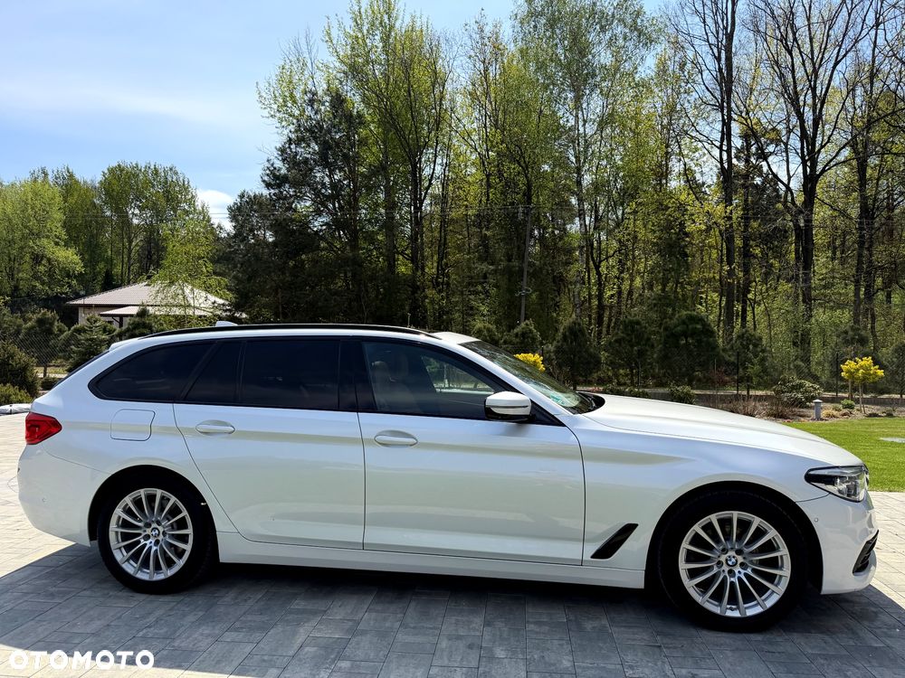 BMW Seria 5 520d Sport Line - 19