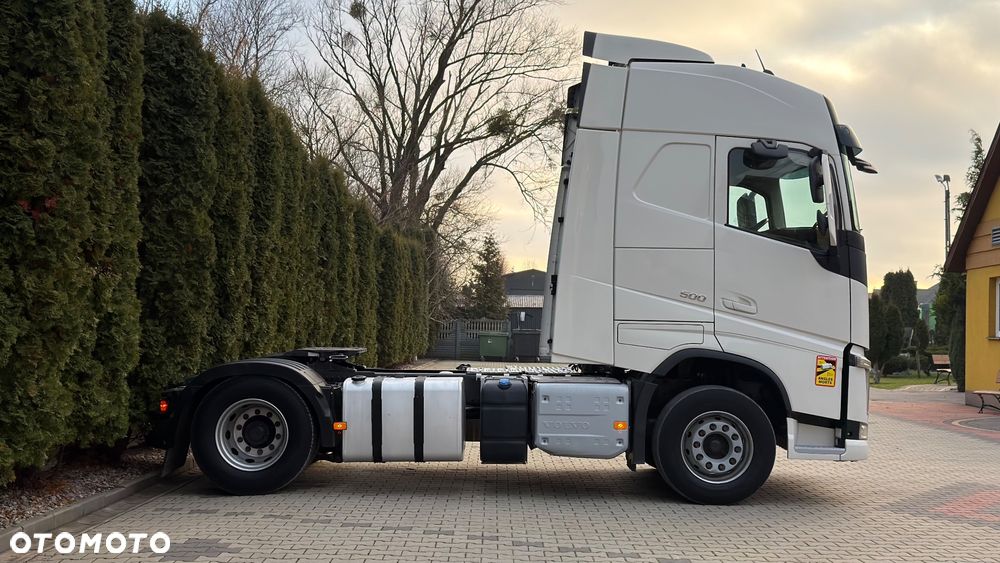 Volvo FH 500 l KSENON l LODÓWKA l 4 PODUSZKI KABINA - 8