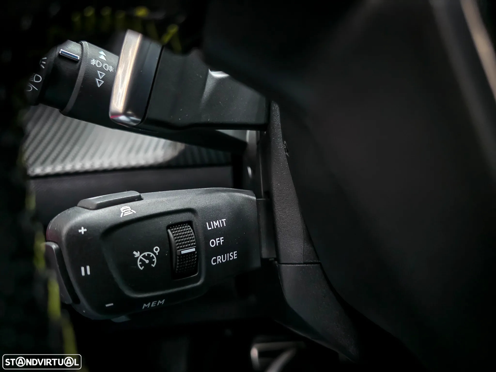 Peugeot 2008 1.5 BlueHDi GT Line EAT8 - 29