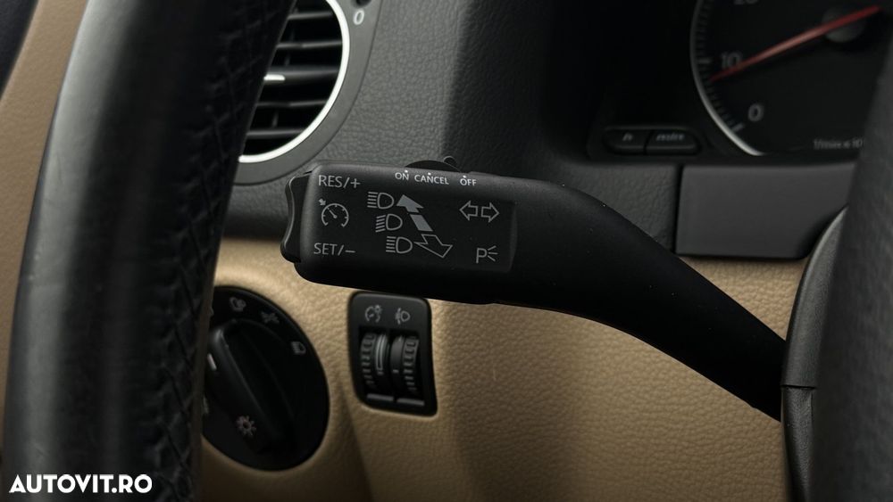 Volkswagen Golf Plus - 16