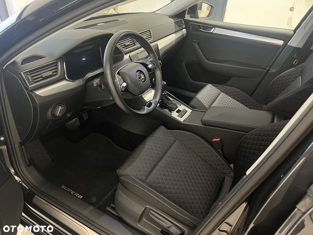Skoda Superb 1.5 TSI Ambition DSG - 8
