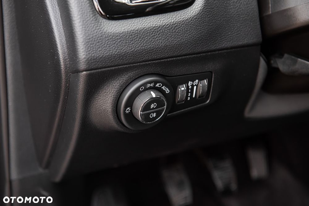 Jeep Compass 1.4 TMair Night Eagle FWD S&S - 17