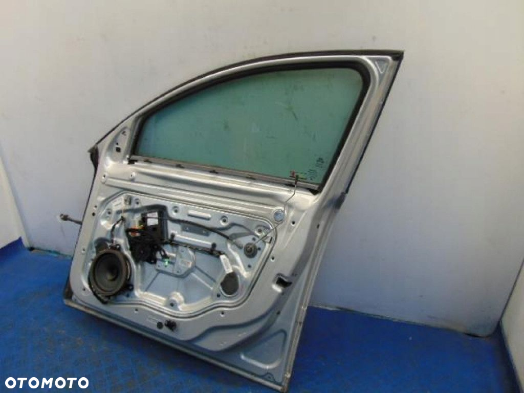 VOLVO V50 KOMBI DRZWI PRAWE PRZÓD KOD LAKIERU 42600 STAN JAK NA ZDJĘCIU - 6
