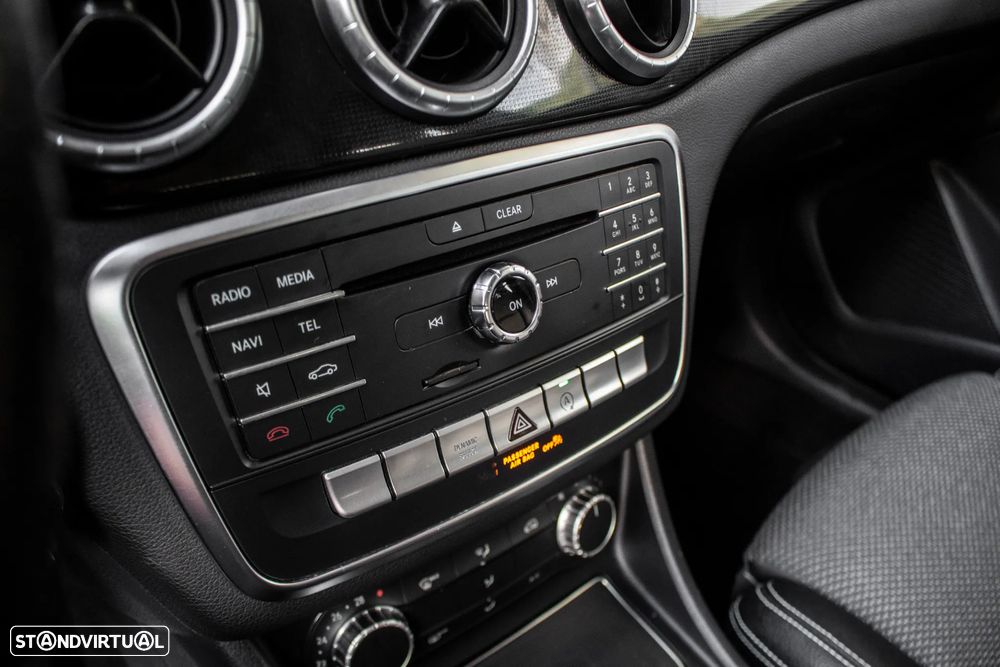 Mercedes-Benz CLA 180 d Shooting Brake Aut. - 21