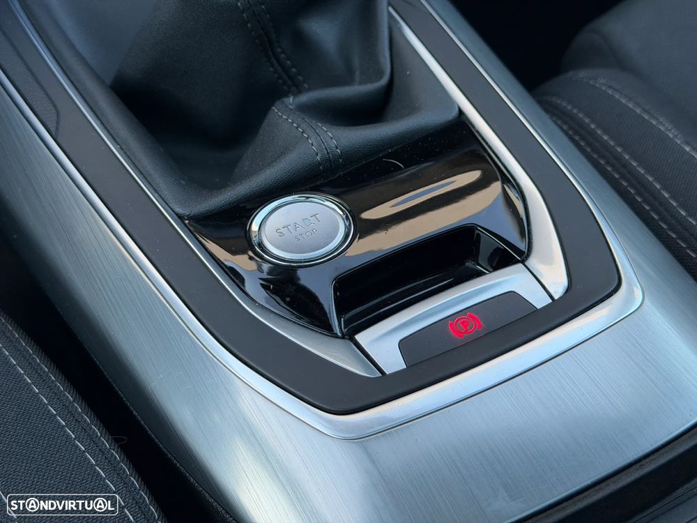 Peugeot 308 1.6 BlueHDi Allure J17 - 27