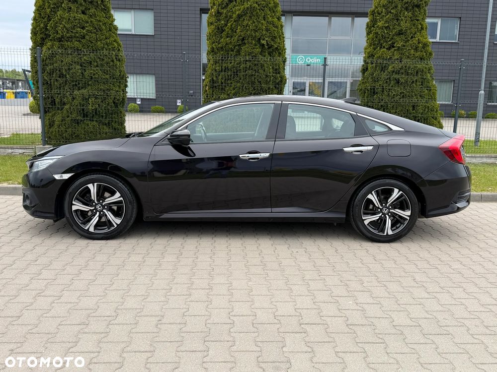 Honda Civic 1.5 i-VTEC Turbo Executive - 33
