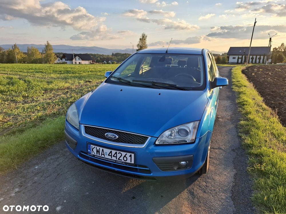 Ford Focus 1.6 Ghia - 1