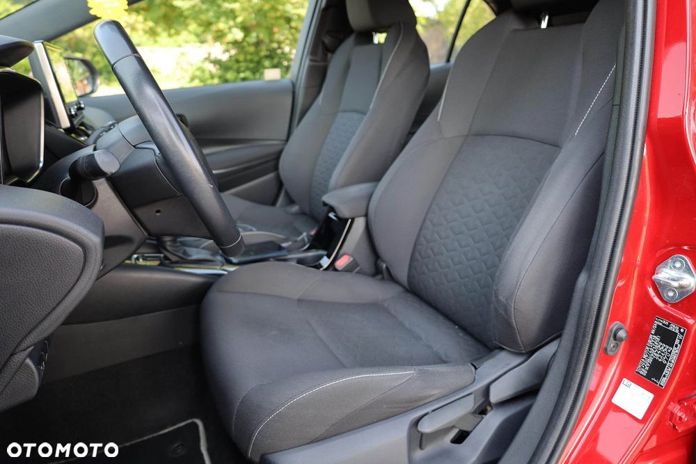 Toyota Corolla 1.8 Hybrid Comfort - 31