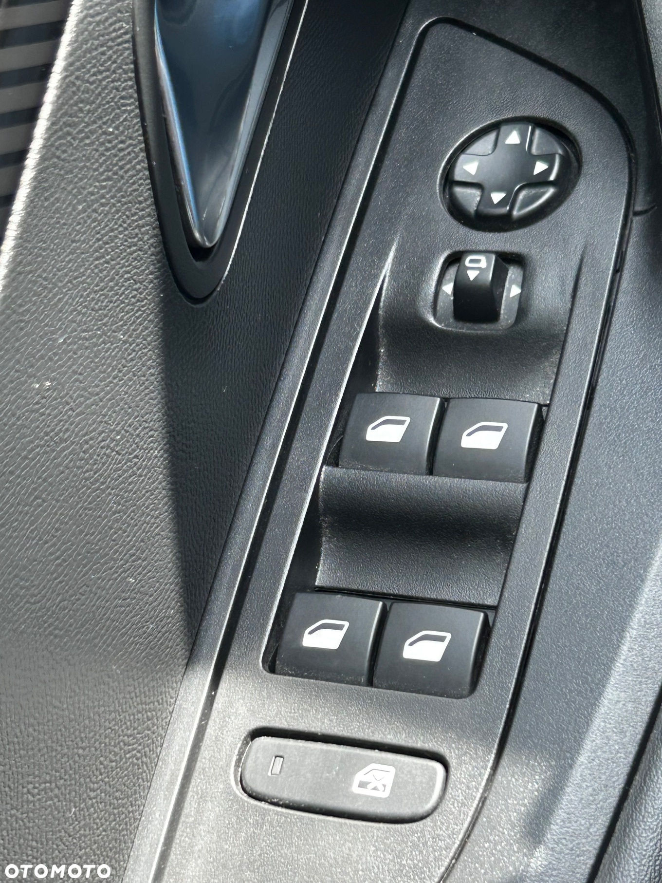 Peugeot 2008 1.2 PureTech Allure S&S EAT8 - 13