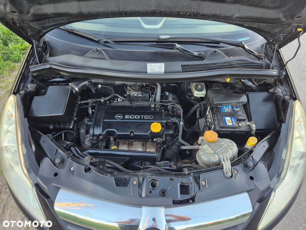 Opel Corsa 1.2 16V Cosmo - 18