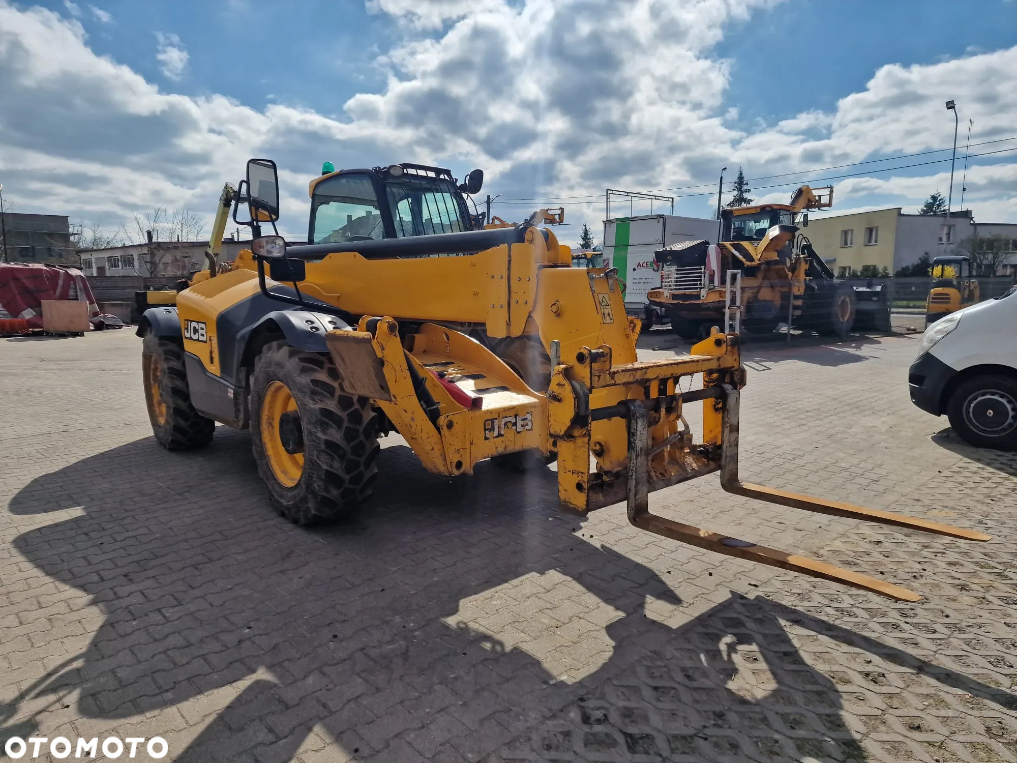 JCB 540- 140 - 8