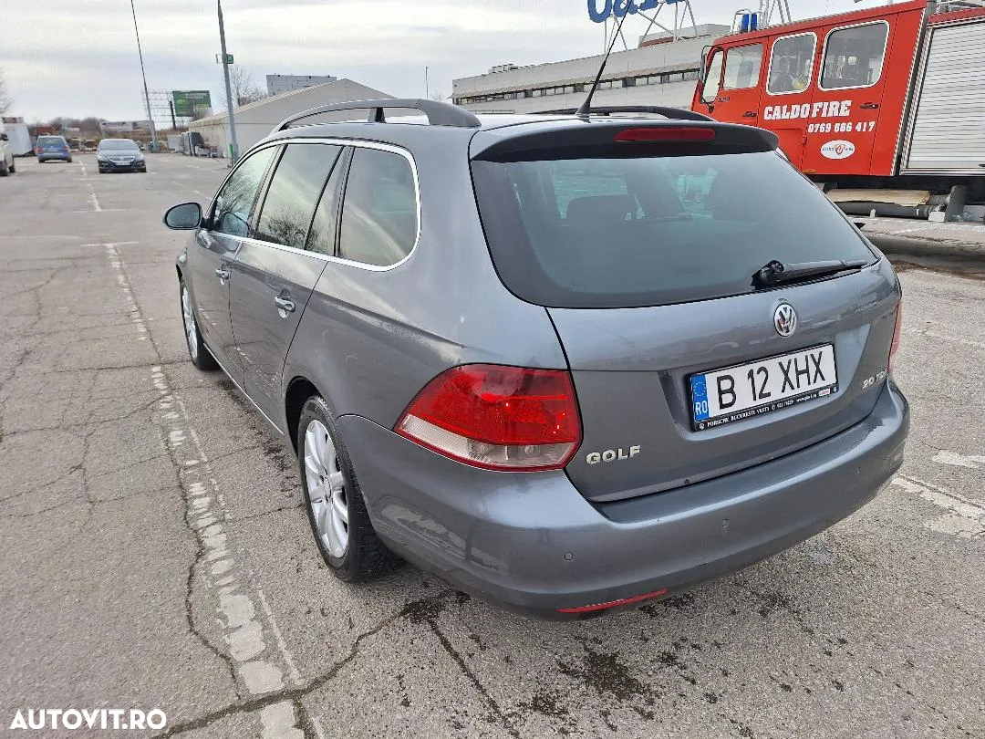 Volkswagen Golf - 5
