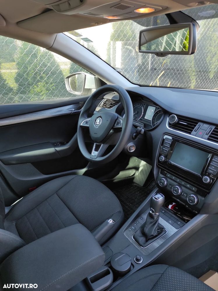 Skoda Octavia 2.0 TDI 4x4 DSG Scout - 7