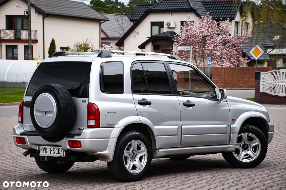 Suzuki Grand Vitara - 16
