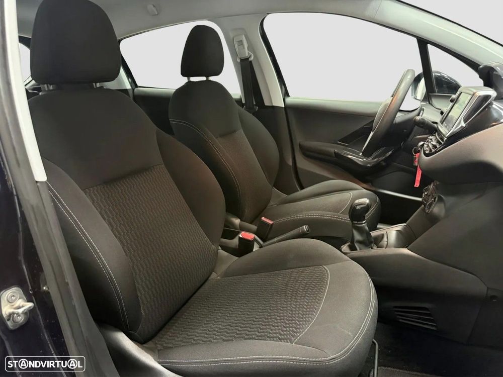 Peugeot 208 1.2 PureTech Active - 10