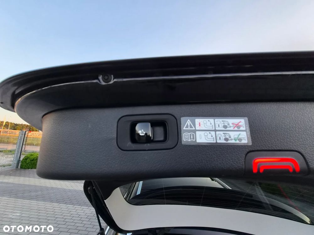 Mercedes-Benz Klasa C 300 de 9G-TRONIC Avantgarde - 17