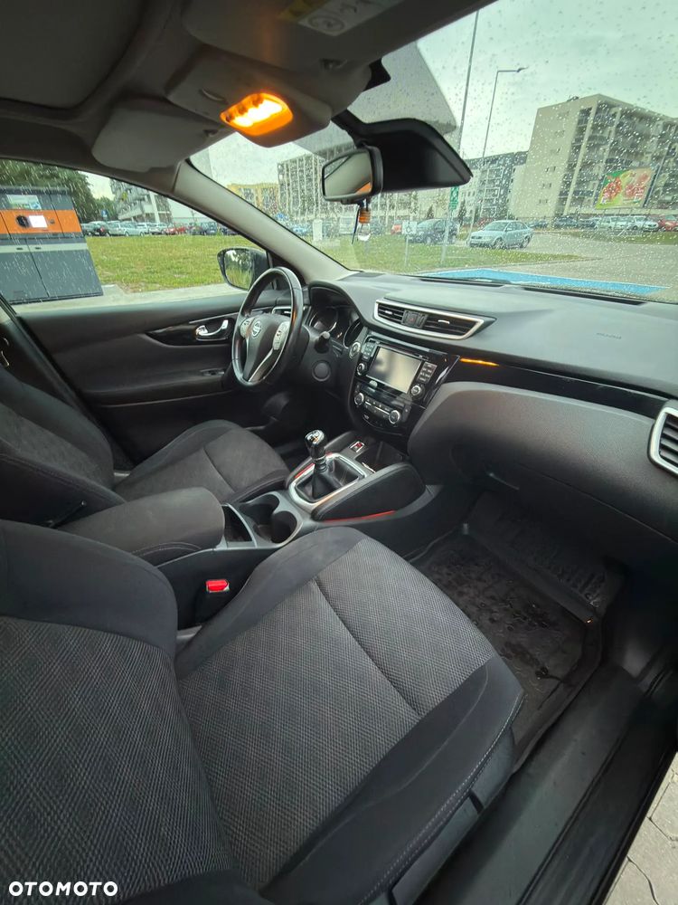 Nissan Qashqai 1.2 DIG-T N-Connecta EU6 - 9