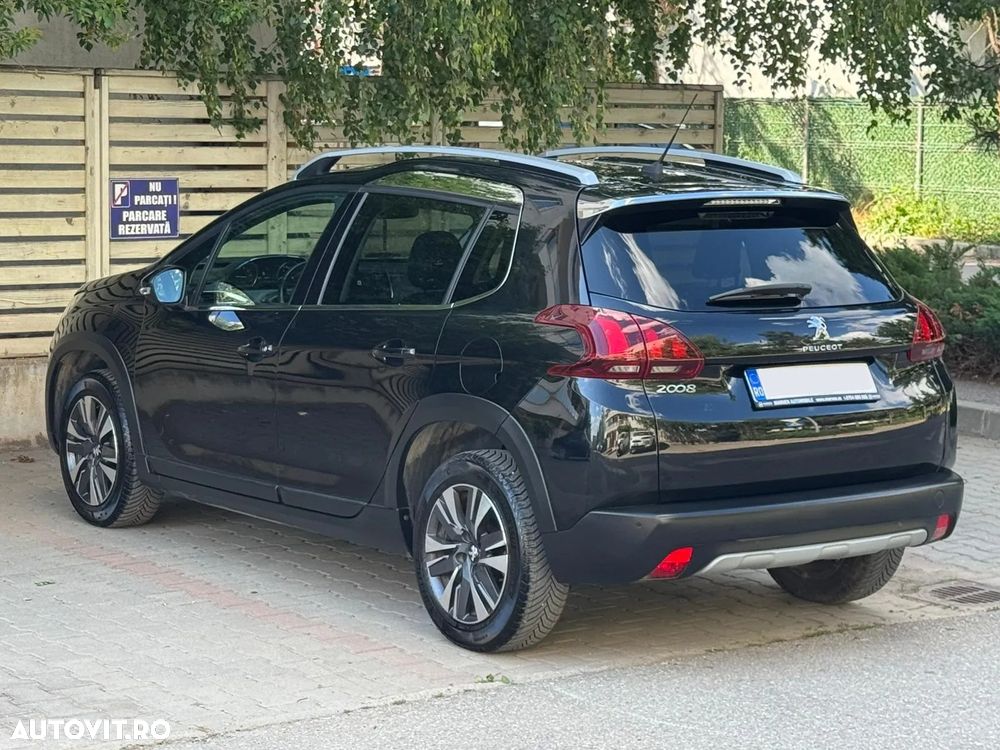 Peugeot 2008 PureTech 110 GPF Stop&Start EAT6 Allure - 4