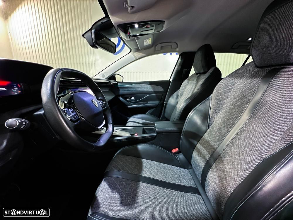 Peugeot 408 1.2 PureTech Allure Pack EAT8 - 9
