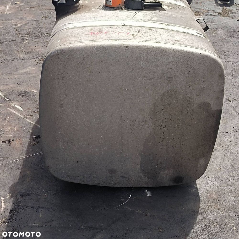 ZBIORNIK PALIWA DAF 75.310 - 3