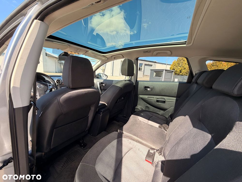 Nissan Qashqai+2 2.0 dCi DPF acenta - 13