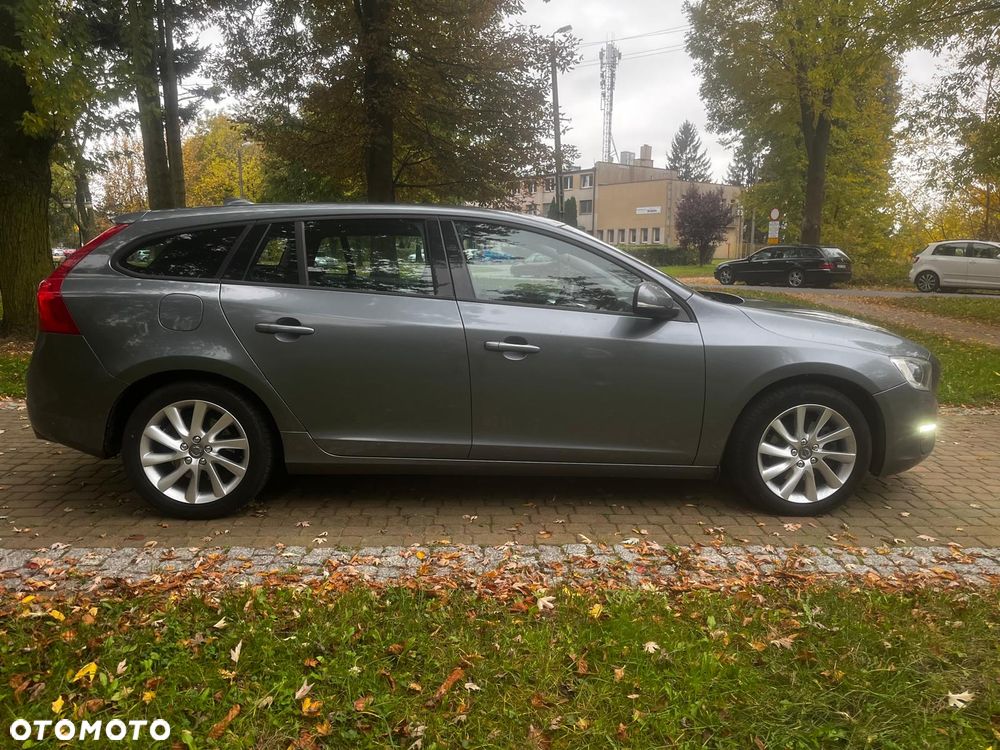 Volvo V60 2017 photo 5