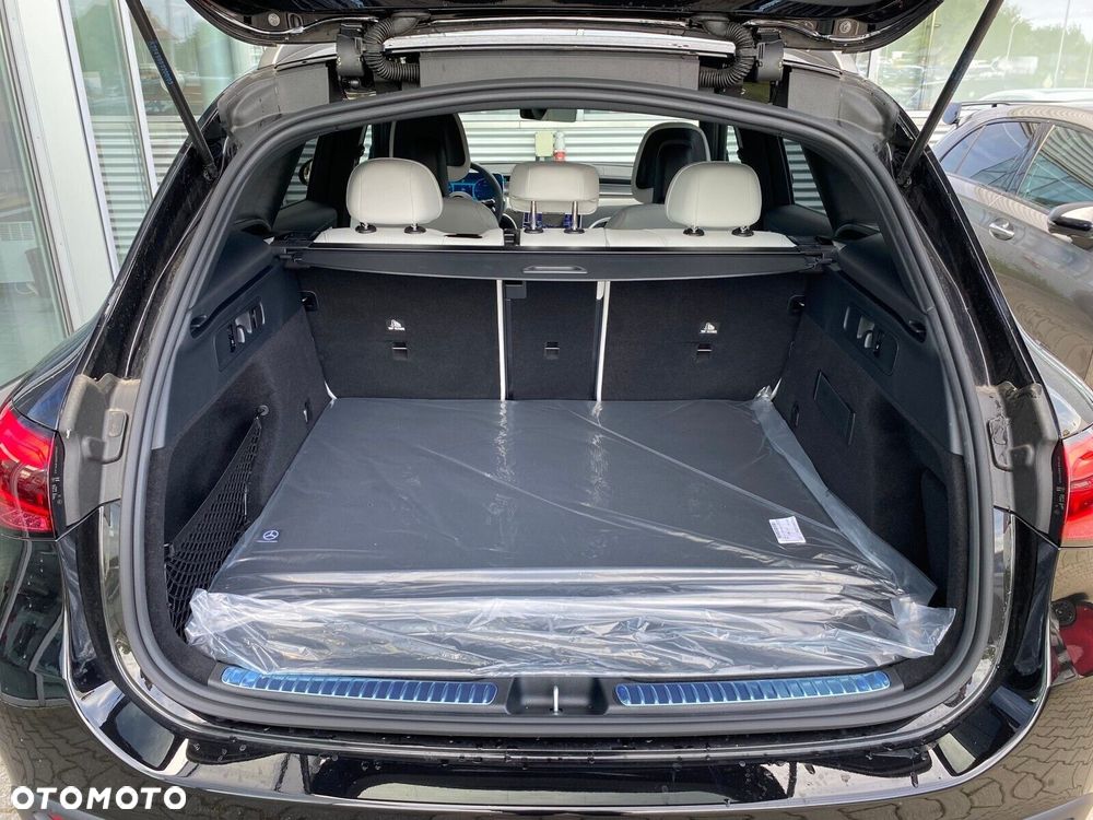 Mercedes-Benz GLC - 24