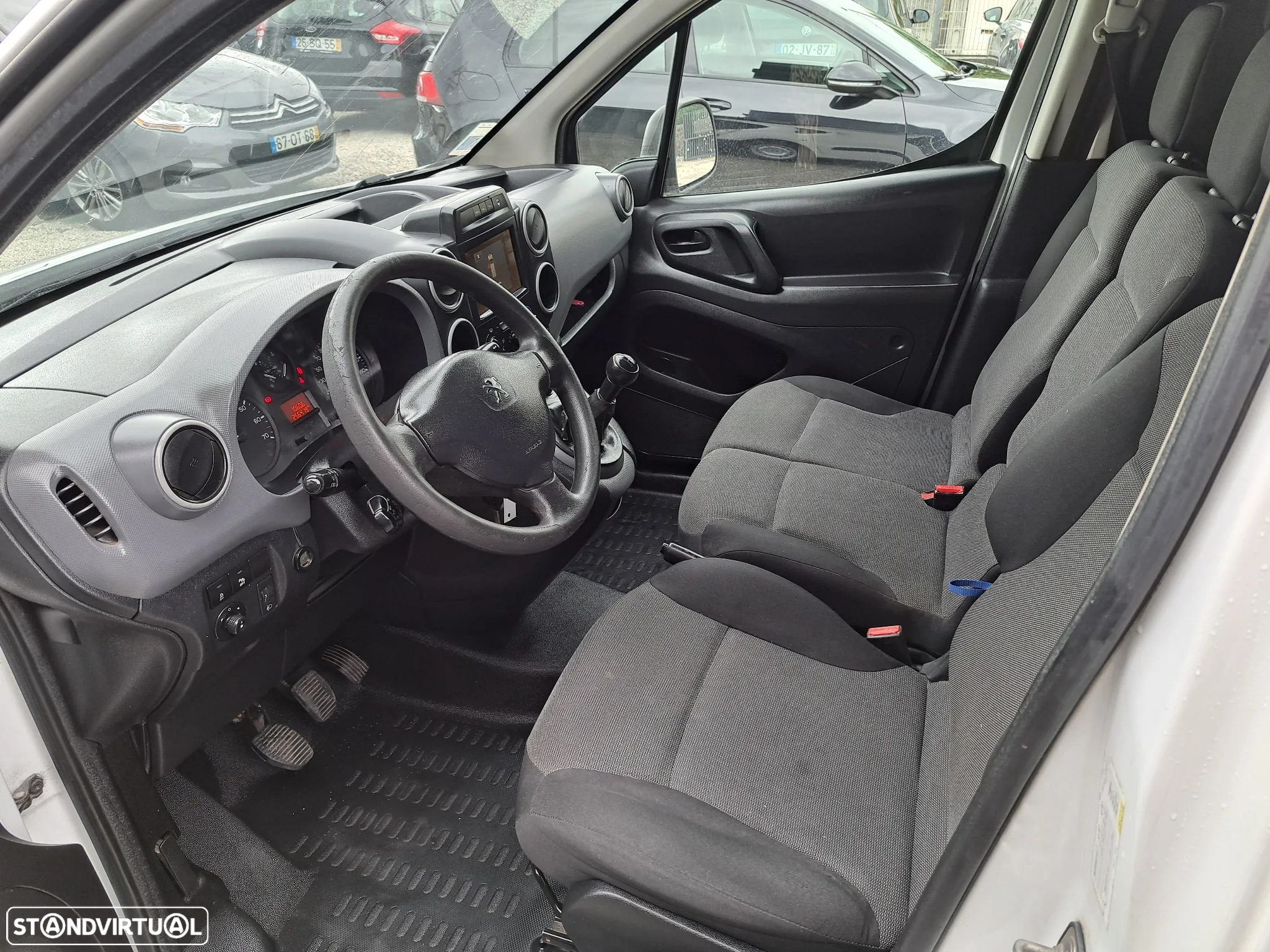 Peugeot Partner - 8