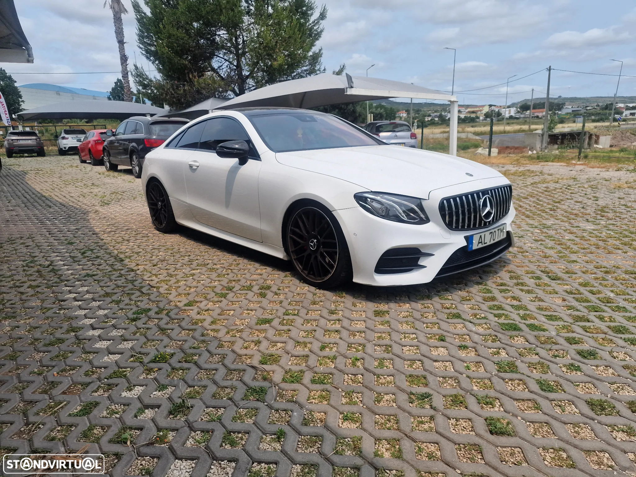 Mercedes-Benz E 220 d Coupe 9G-TRONIC AMG Line - 12