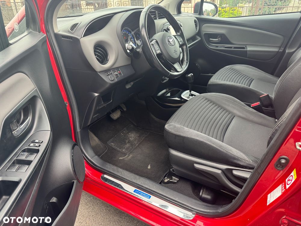 Toyota Yaris Hybrid 1.5 VVT-i Comfort mit Design Paket - 13