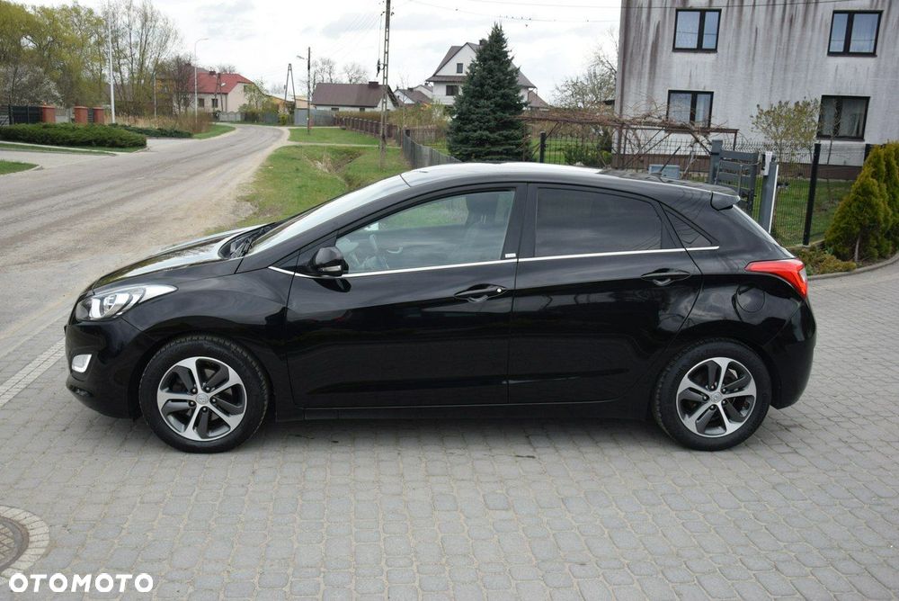 Hyundai i30 blue 1.4 Style - 7