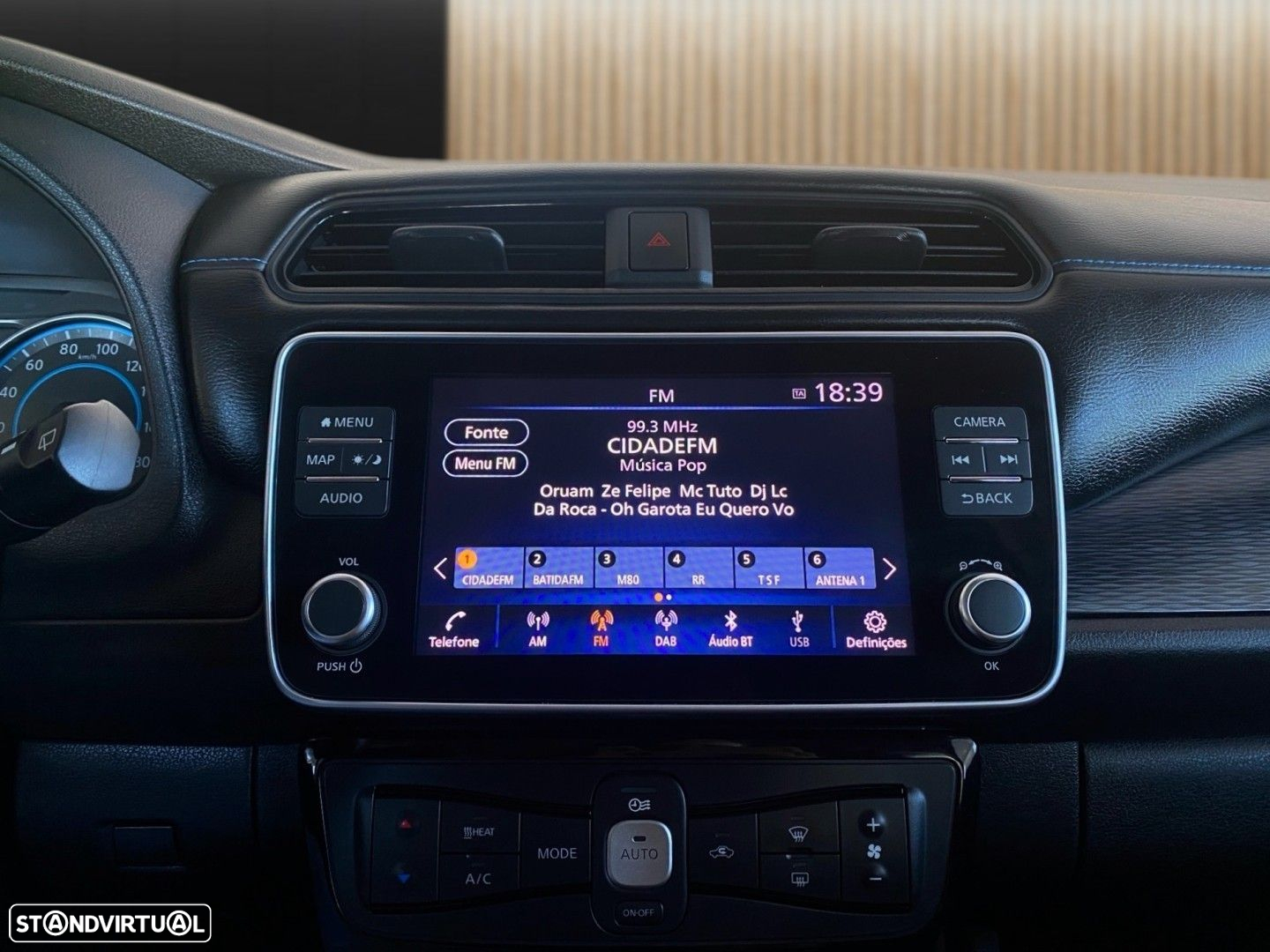 Nissan Leaf N-Connecta - 4
