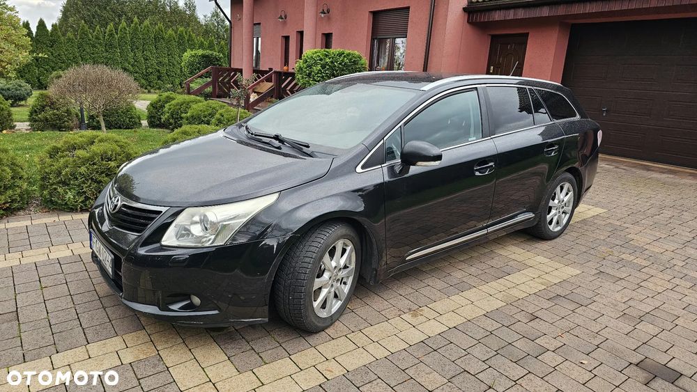 Toyota Avensis 2010 photo 4