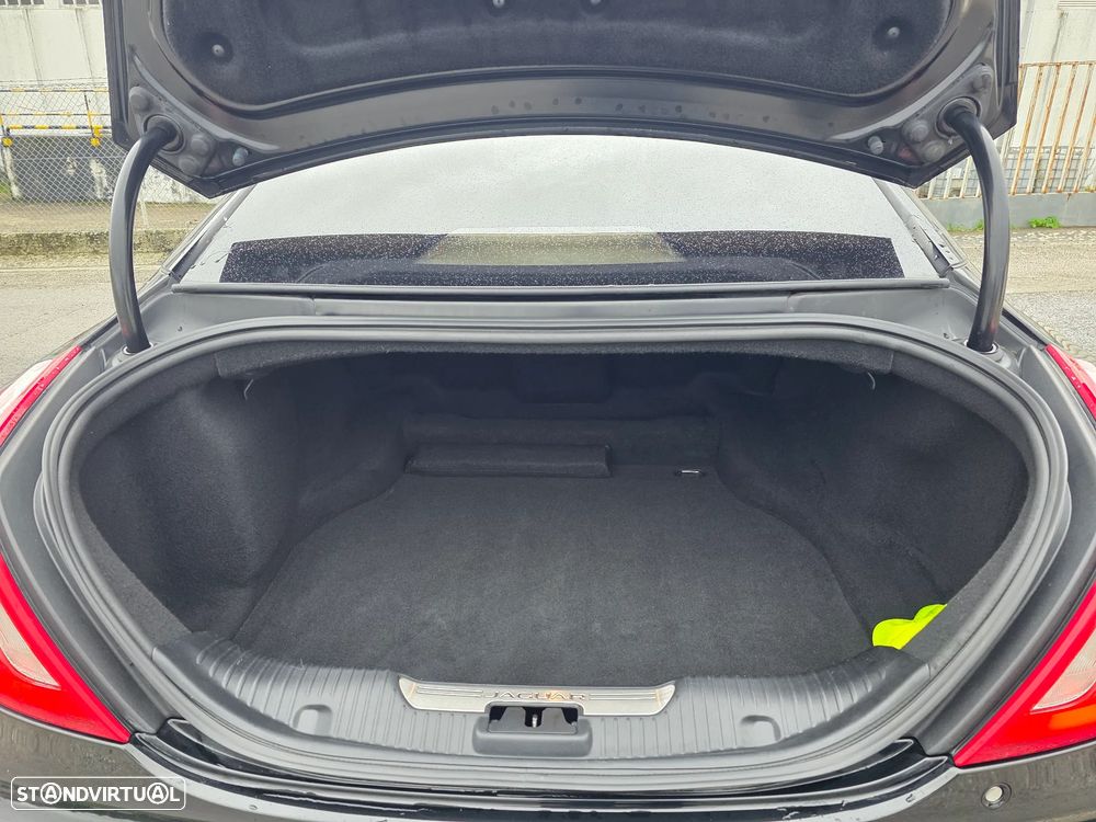 Jaguar XJ 3.0 D V6 Premium Luxury - 8