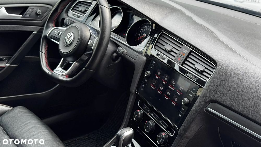 Volkswagen Golf 2.0 TSI OPF DSG GTI - 26