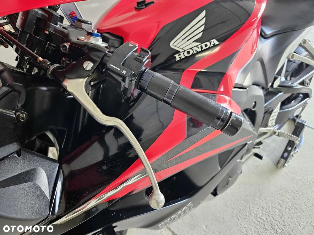 Honda CBR - 38