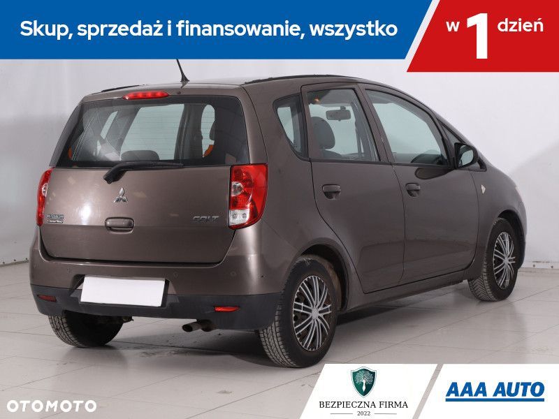 Mitsubishi Colt - 7