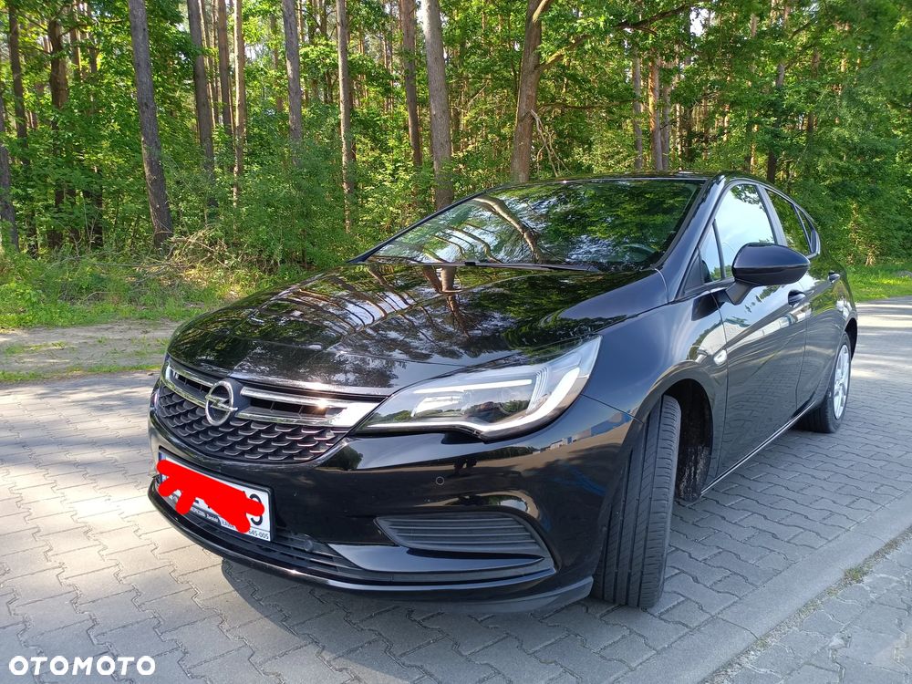 Opel Astra 1.6 CDTI Dynamic - 1