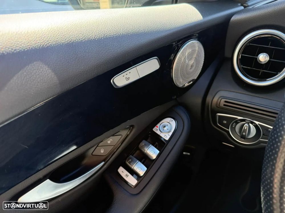 Mercedes-Benz GLC 300 - 30