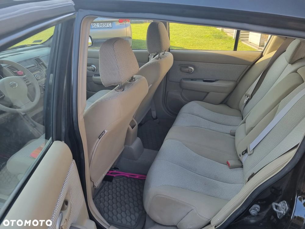 Nissan Tiida - 6