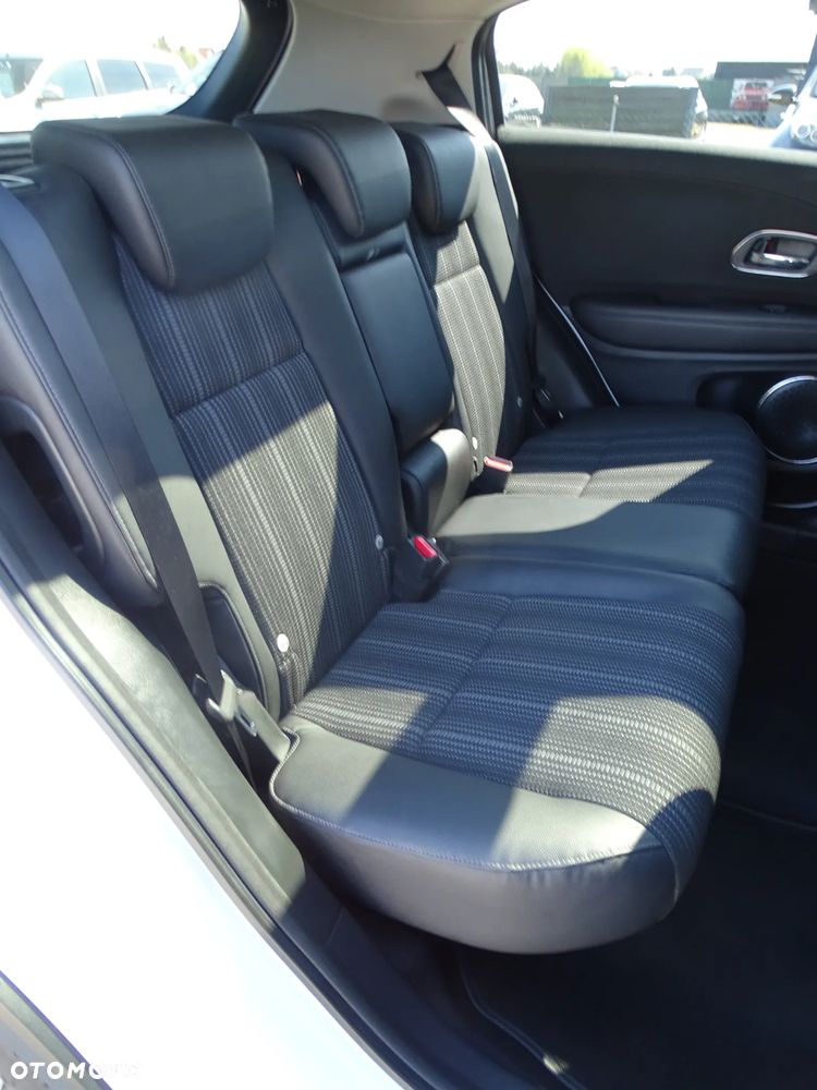 Honda HR-V 1.5 i-VTEC CVT Executive - 13