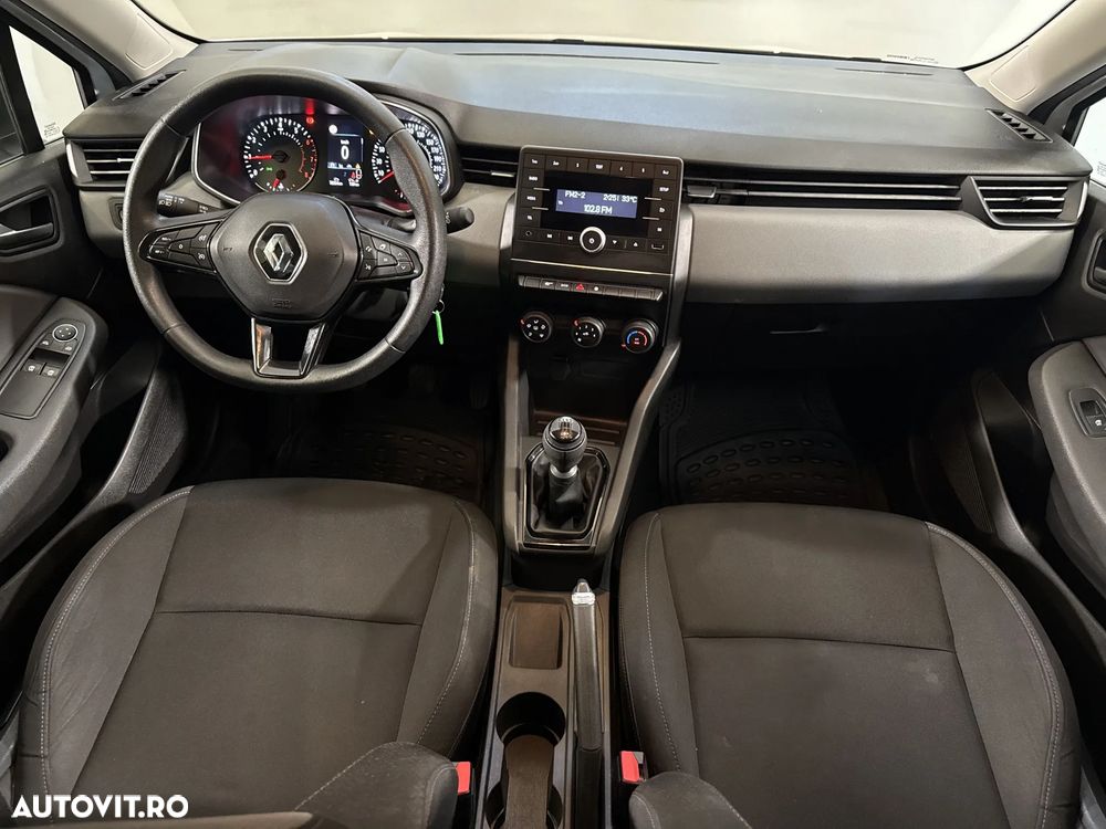 Renault Clio - 10