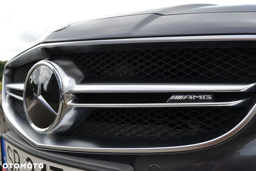 Mercedes-Benz CLS - 10