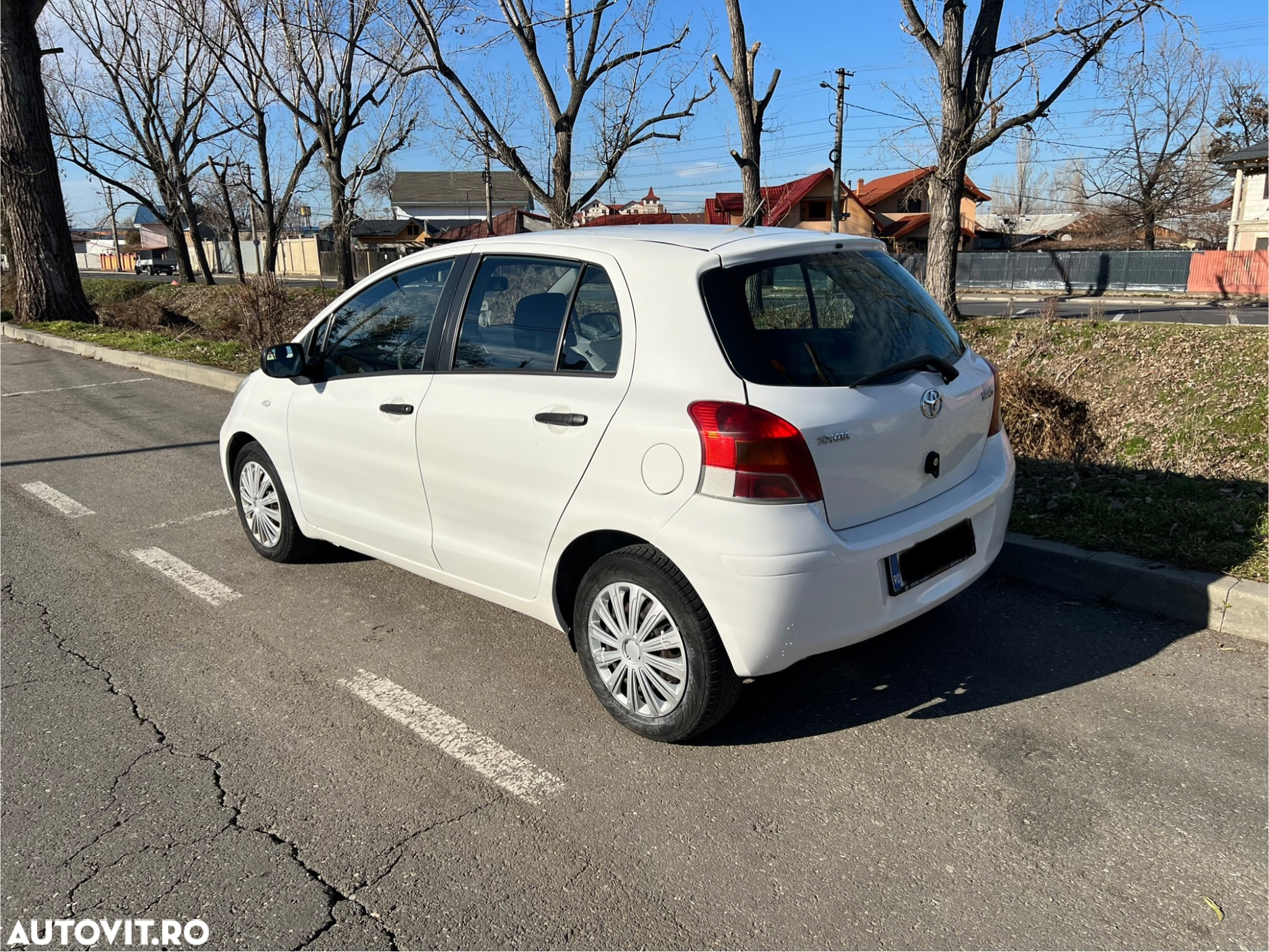 Toyota Yaris - 4