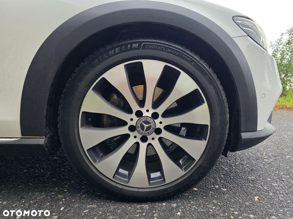 Mercedes-Benz Klasa E 220 d 4-Matic All-Terrain - 9